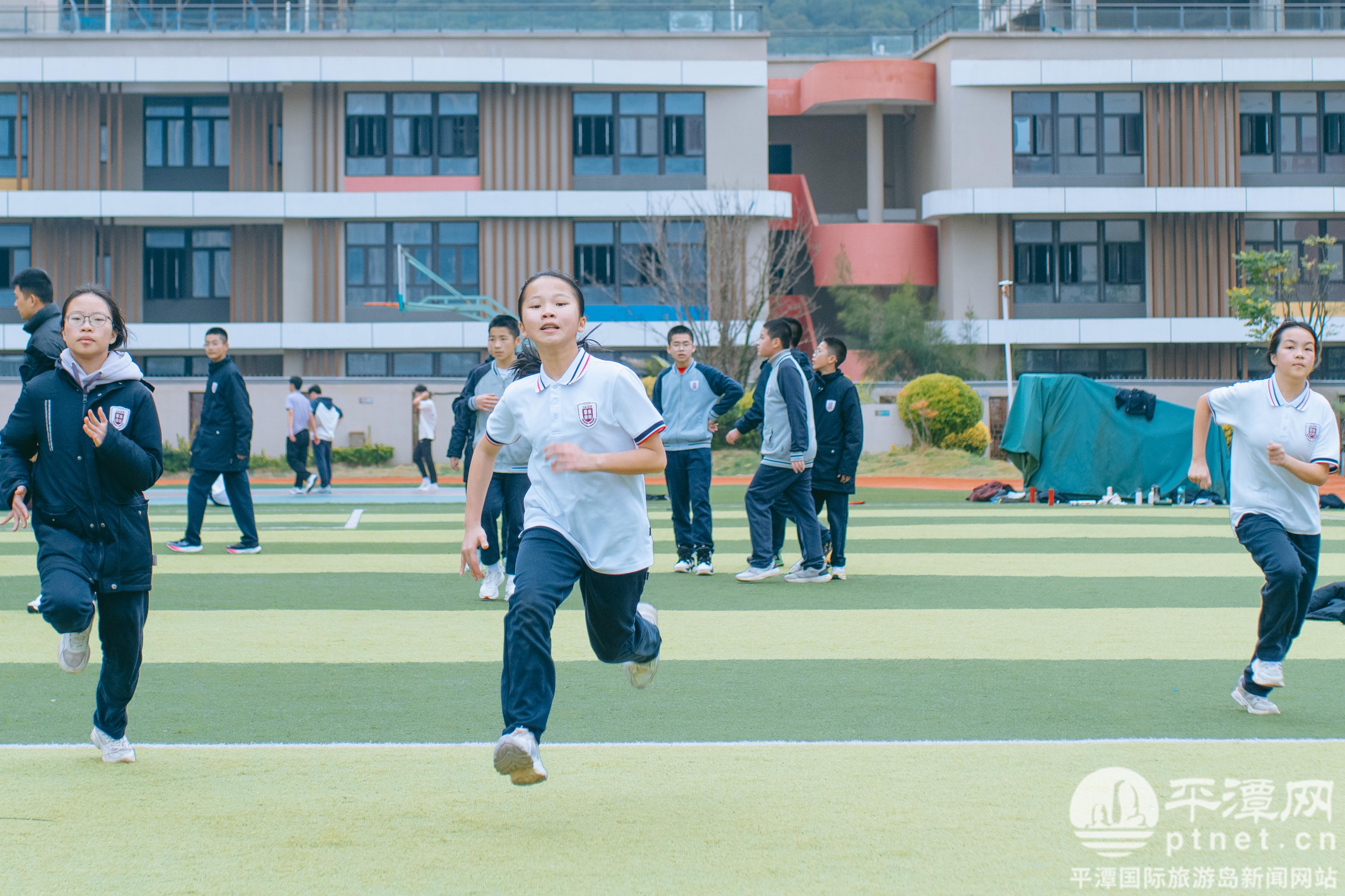 在平潭赛尔双语学校,这一通知得到了积极回应