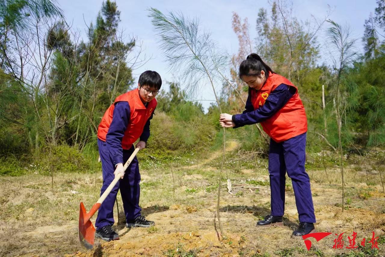 国网平潭供电公司：植绿护绿爱绿 共建美好家园